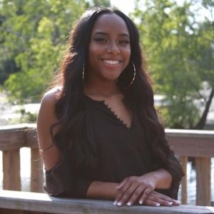 Meet your Posher, Taylor